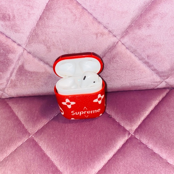 Other - Nice apple AirPod supreme case